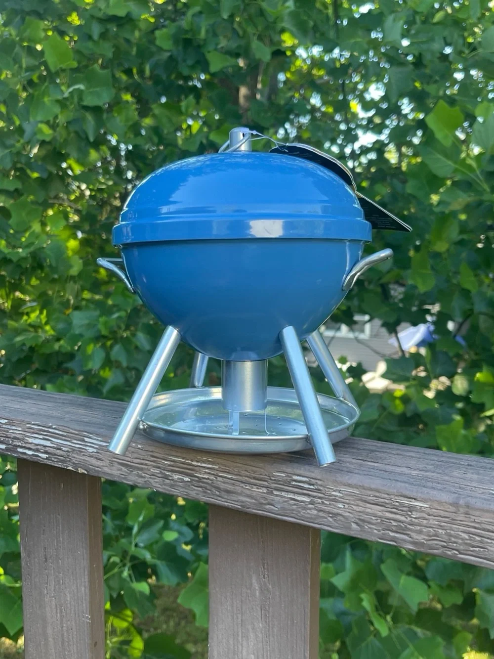 Blue Kettle Grill-Shaped Bird Feeder